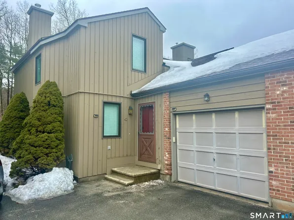 42 Far View Cmns, Southbury, CT 06488