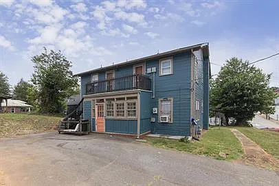 501 S Sterling St #B — Photo 9