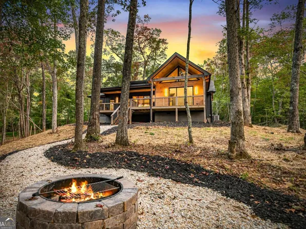 267 Indian Trl, McCaysville, GA 30555