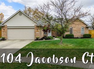 104 Jacobson Ct, Englewood, OH 45322