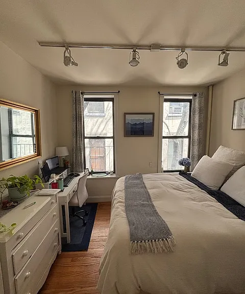 217 W 16th St #4C — Photo 4