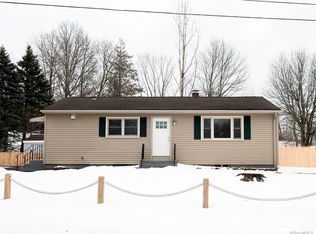 6 Milhaven Dr, West Haven, CT 06516