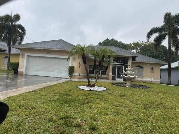 1209 Dayman Avenue, Fort Pierce, FL 34950