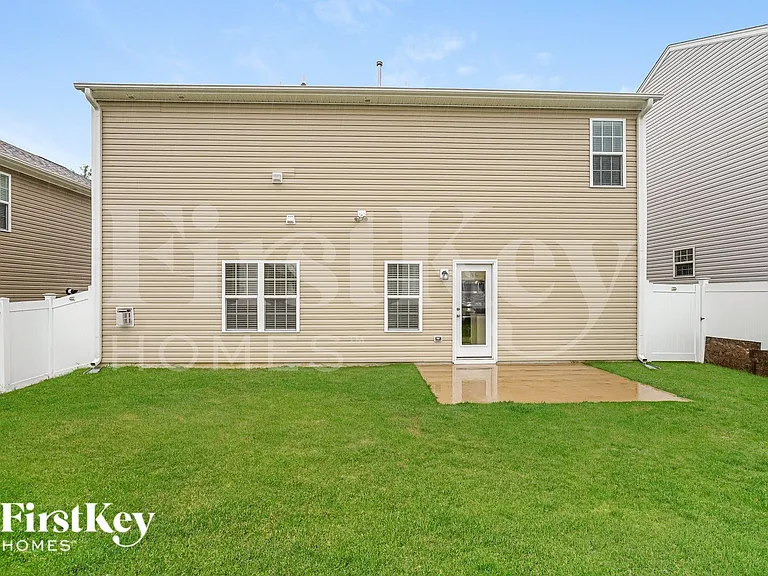 817 Sagemount St — Photo 17