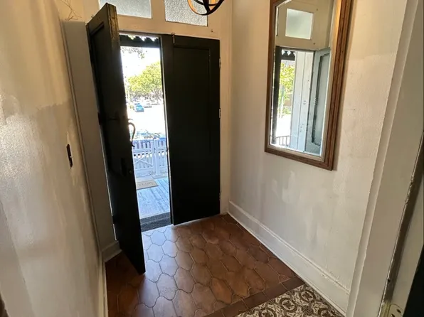 257 Hamilton Ave APT 1, Trenton, NJ 08609