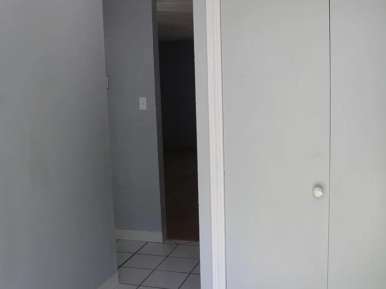 10 Village Brook Ln — Photo 6