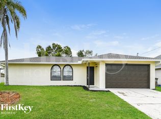 2621 NE 6th Pl, Cape Coral, FL 33909