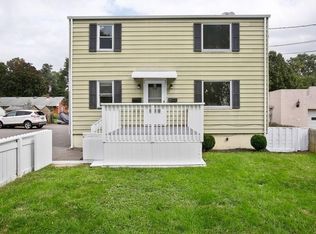 216 Shepherd Ave, Middlesex, NJ 08846