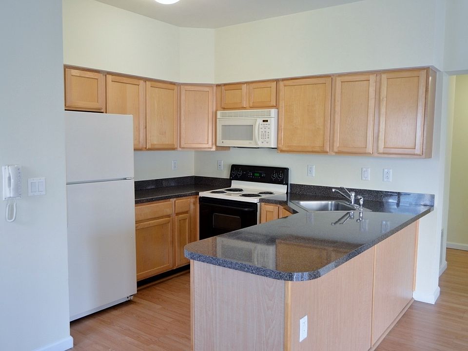 1st image of 1030 N American St Unit 702