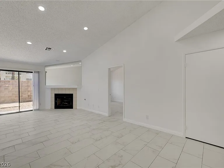 313 Crosswind Way — Photo 13
