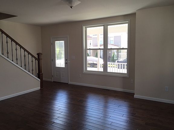 2nd image of 4431 Smithfield St