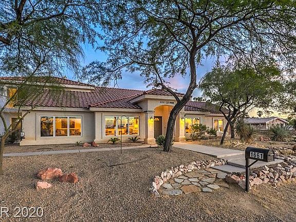 4th image of 1661 Equestrian Dr