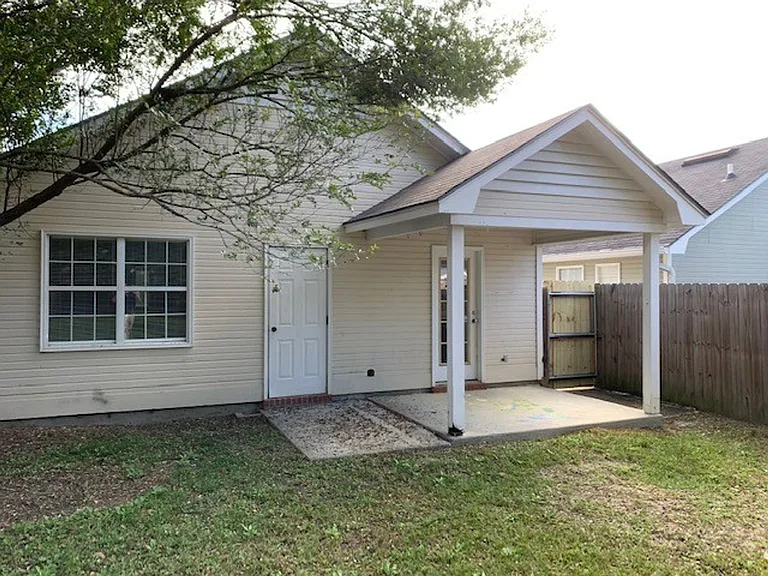 3004 Kensington Ln — Photo 11