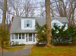 342 Scott Swamp Rd, Farmington, CT 06032