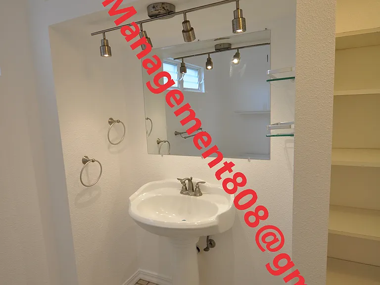 2530 Pacific Heights Rd — Photo 10