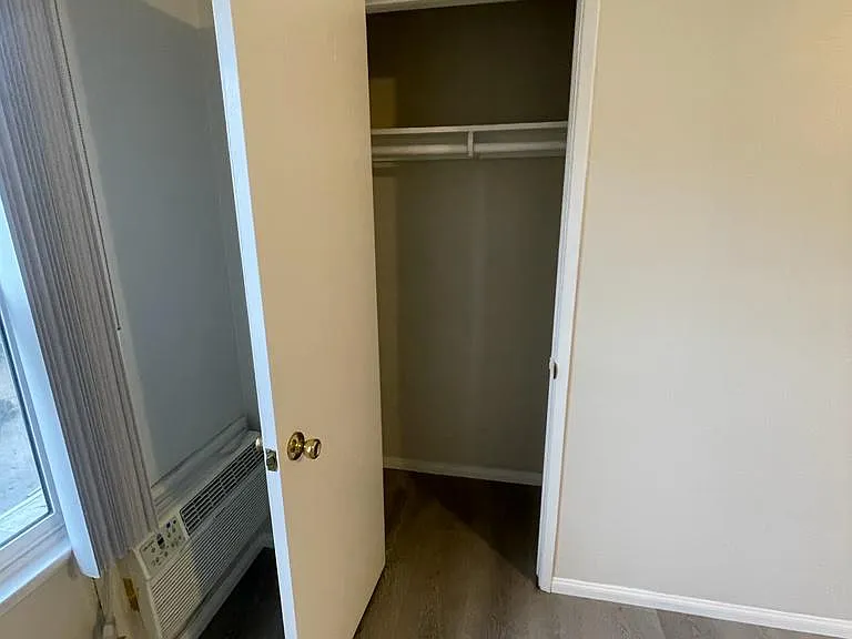 548 N Alexandria Ave #11 — Photo 12