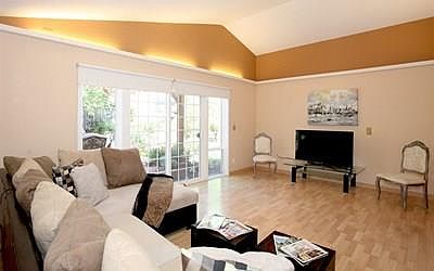 2nd image of 5503 Sharon Ln