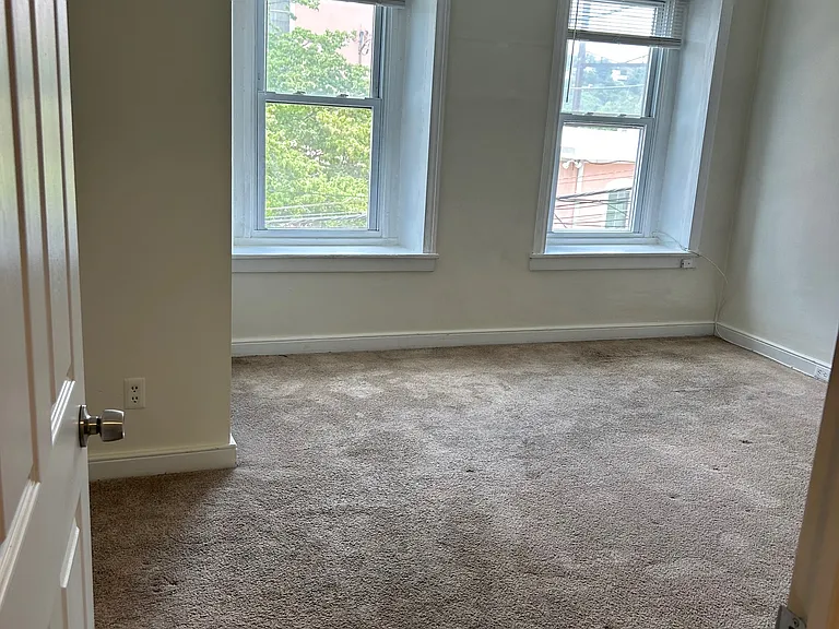 4545 Baker St — Photo 20