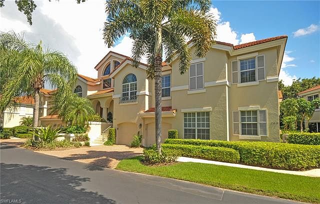 2nd image of 139 Colonade Cir