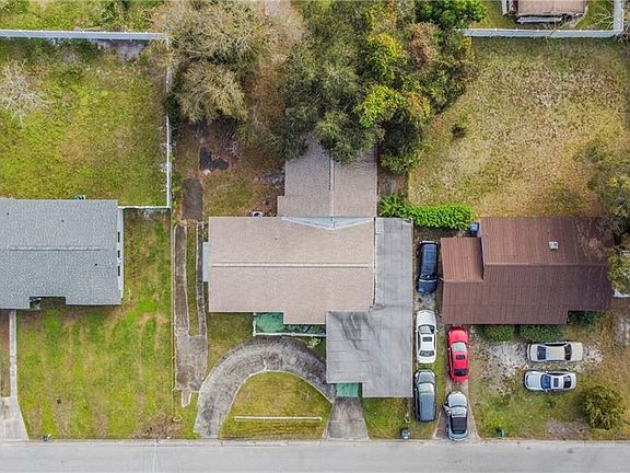 4th image of 8309 Dahlia Ave