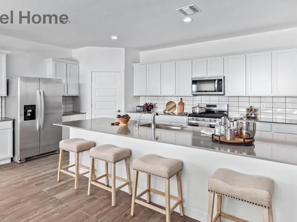 461 W Camino Del Toro, Vail, AZ 85641