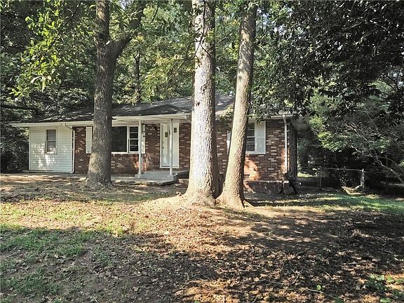 4th image of 578 Boyds Dr SE