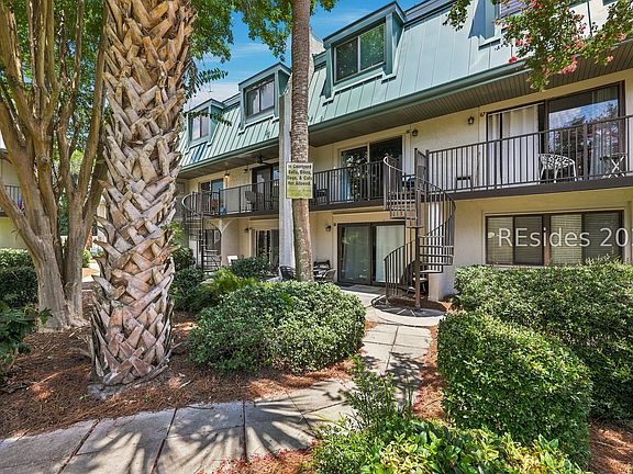 3rd image of 26 S Forest Beach Dr APT 66