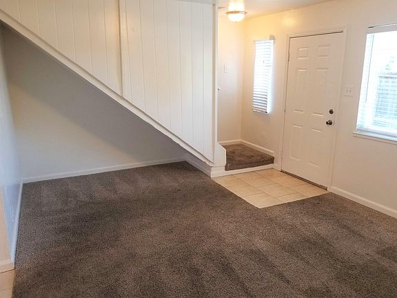 3rd image of 623 W 16th St #A