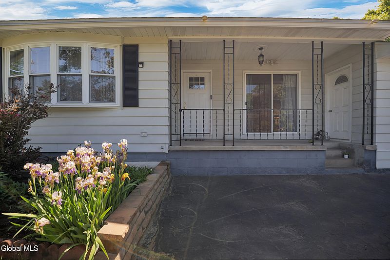 4th image of 306 Rowland Street