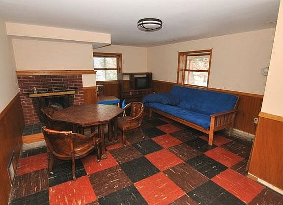 5th image of 670 E Hiawatha