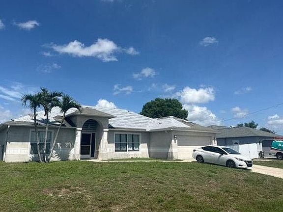 3rd image of 464 NE 1st Pl