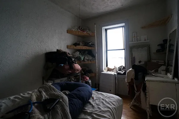 Rented by EXR | media 5