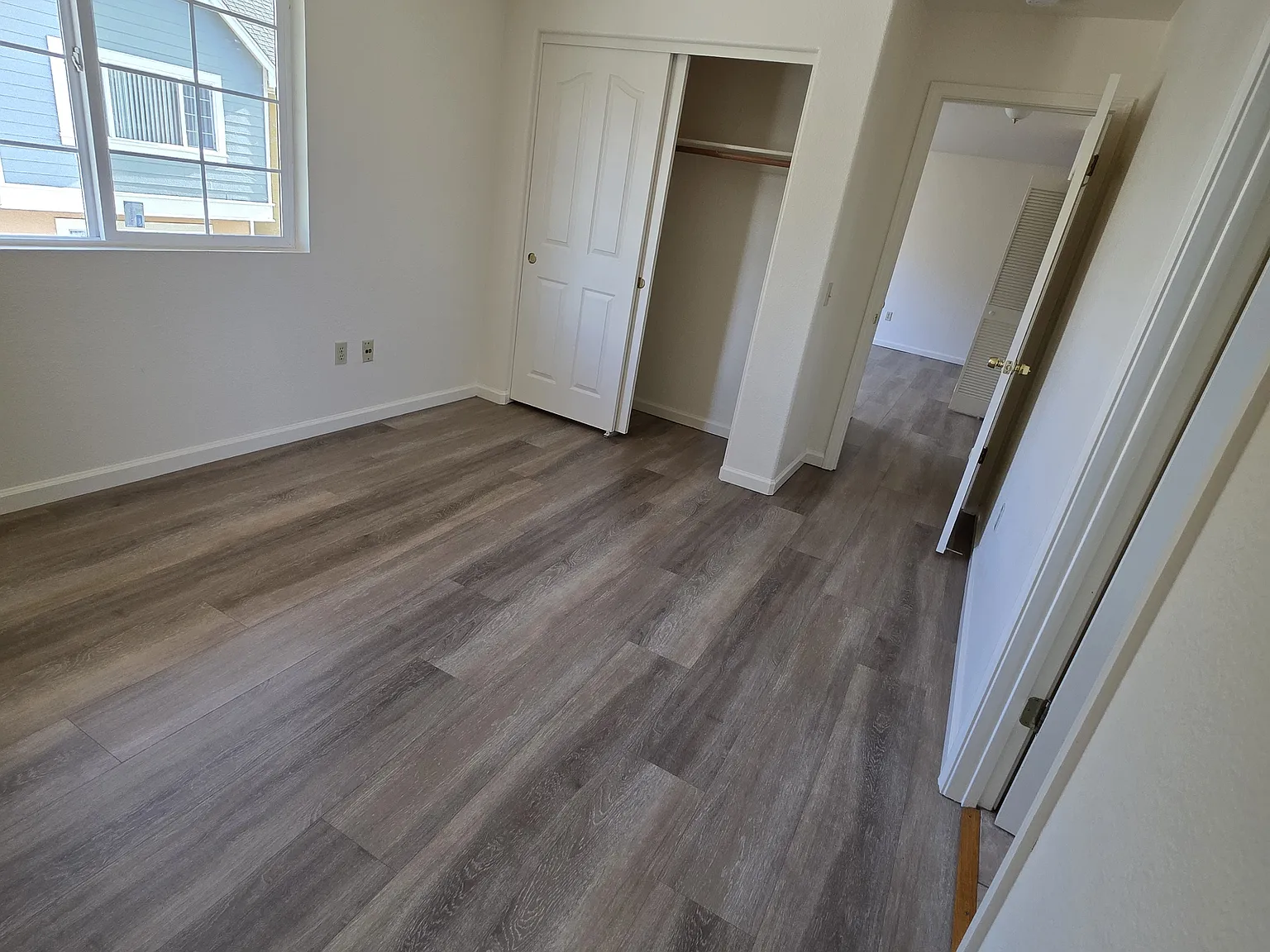 2 bed, $2,900 — Photo 3