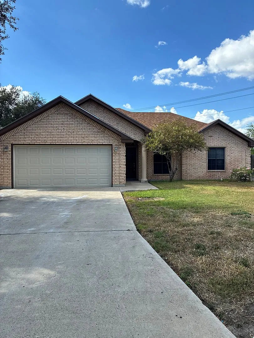 3 bed, 2.0 bath, 1388 sqft, $1,500 — Photo 1