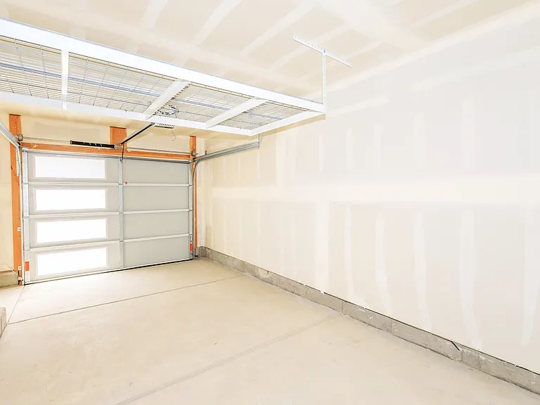 Crescent Townhomes — Photo 10