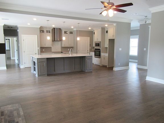 4th image of 2637 Ravenway Dr