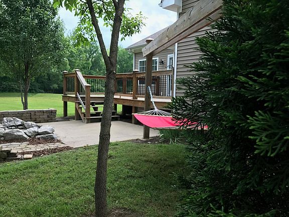 Backyard (Hammock Included)