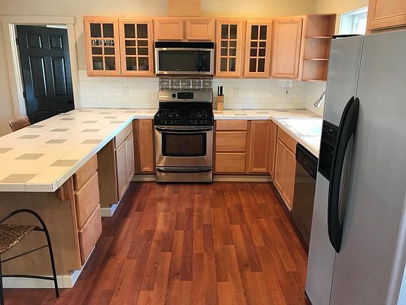 4th image of 15803 14th Ave NW