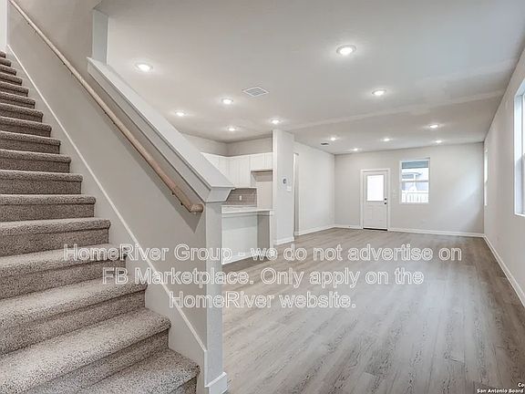 2nd image of 4251 Clarisse St
