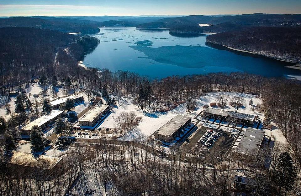 1st image of 306 Vista On The Lk