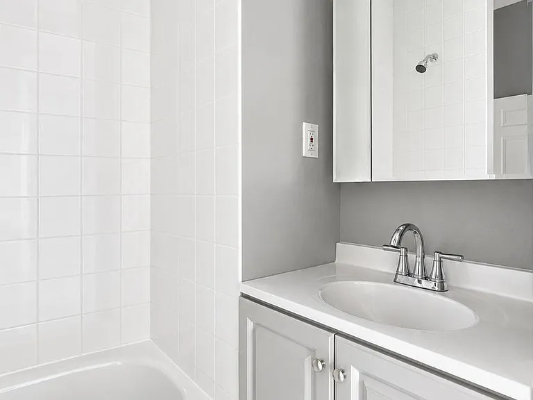 2401 Harriet Ave S #3 — Photo 10