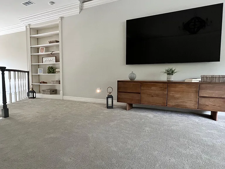 Upstairs Entertainment