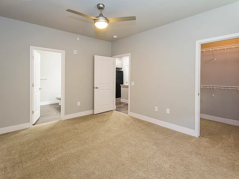 The Overlook at Interquest Apartments — Photo 45