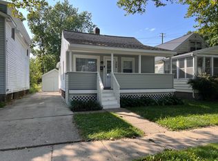 304 S Foster Ave, Lansing, MI 48912
