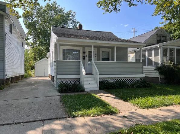 304 S Foster Ave, Lansing, MI 48912