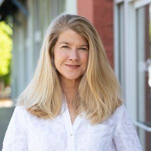 Kelly C. Lindauer