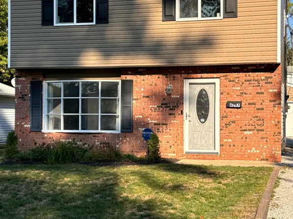 6247 Iroquois Trl, Mentor, OH 44060