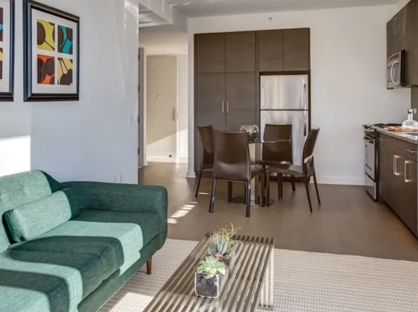 309 5th Avenue image 3 of 18