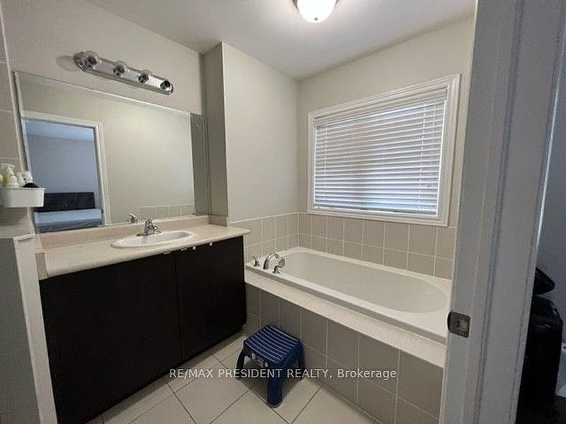 Brampton Townhouse for rent - 3 Bedrooms — photo 21