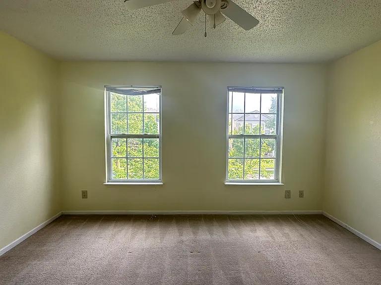 12850 Freedom Dr — Photo 12